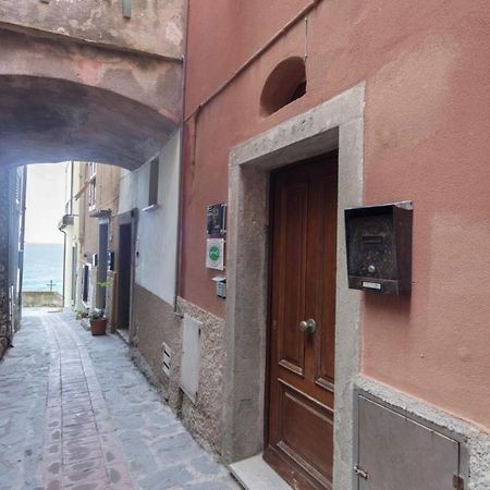 La Linea D'Acqua Apartment Манарола Екстериор снимка