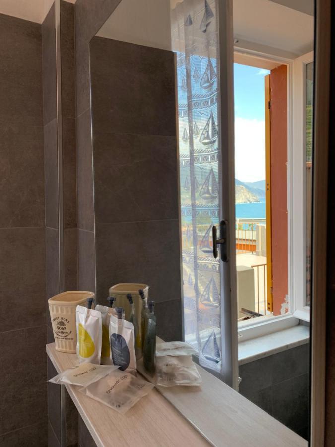 La Linea D'Acqua Apartment Манарола Екстериор снимка